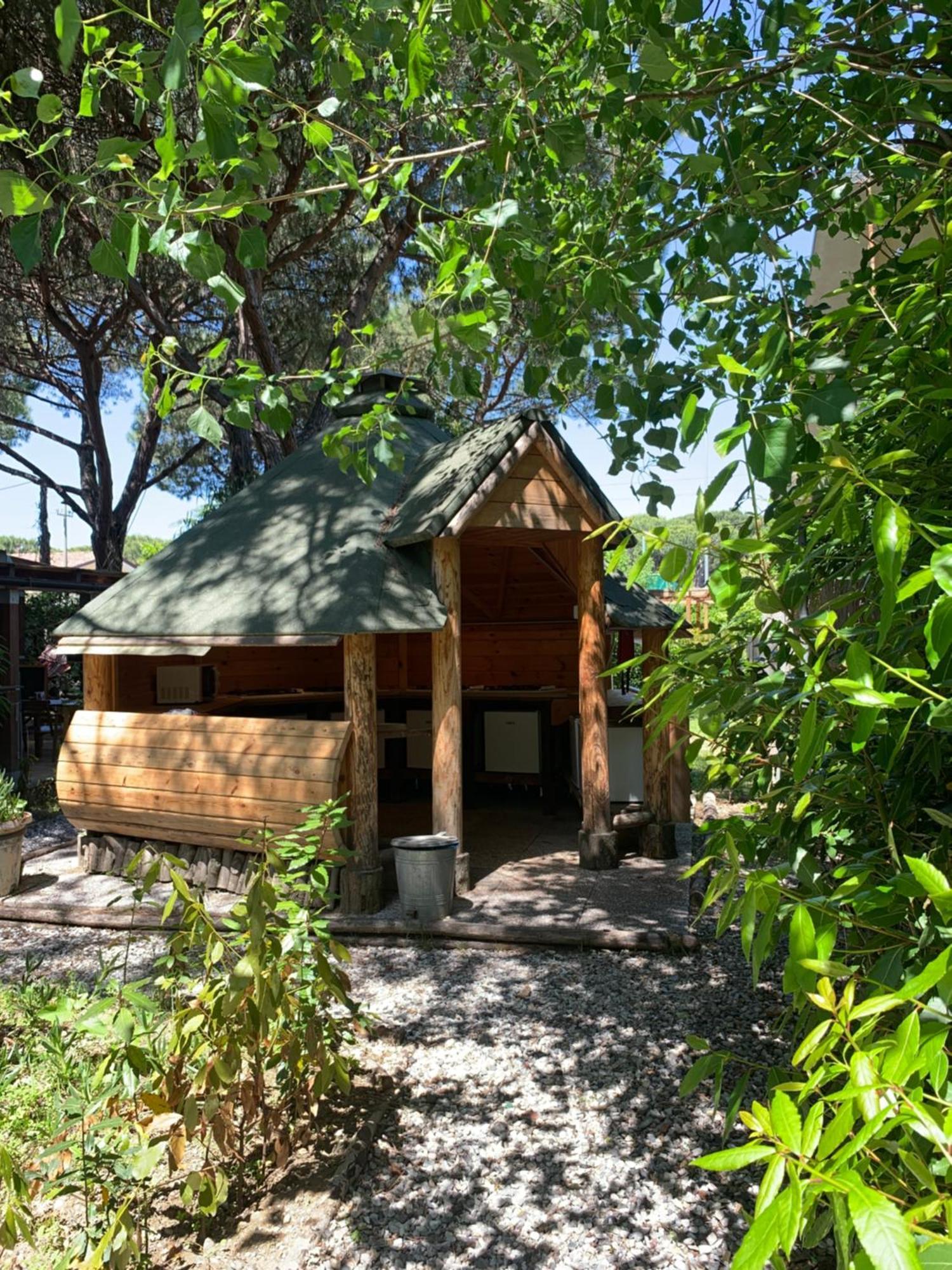 Camping Dolce Sole Marina di Massa Εξωτερικό φωτογραφία
